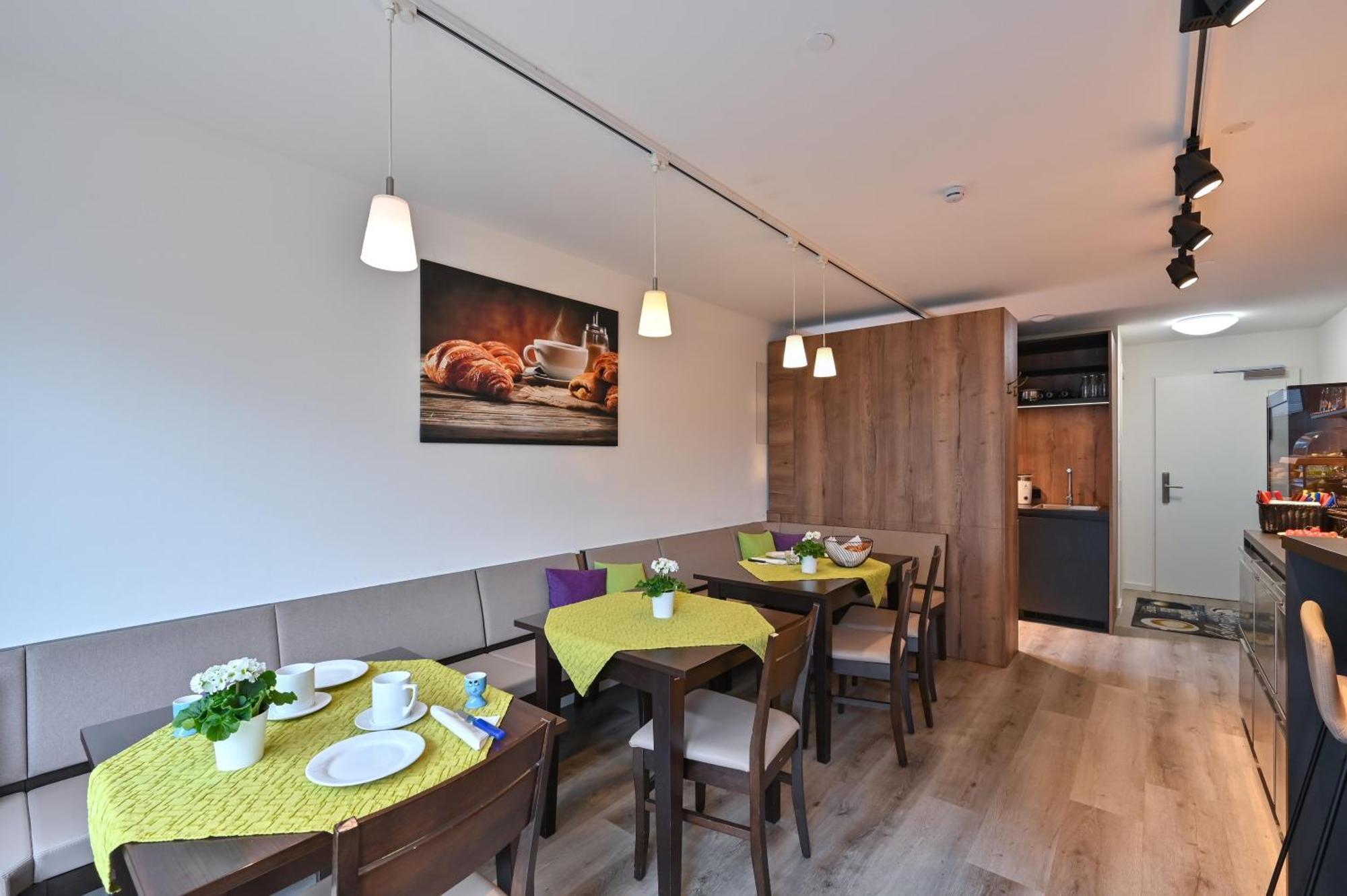 Hotel Gaestehaus Stock Zimmer Kraeuterstueble Friedrichshafen Dış mekan fotoğraf